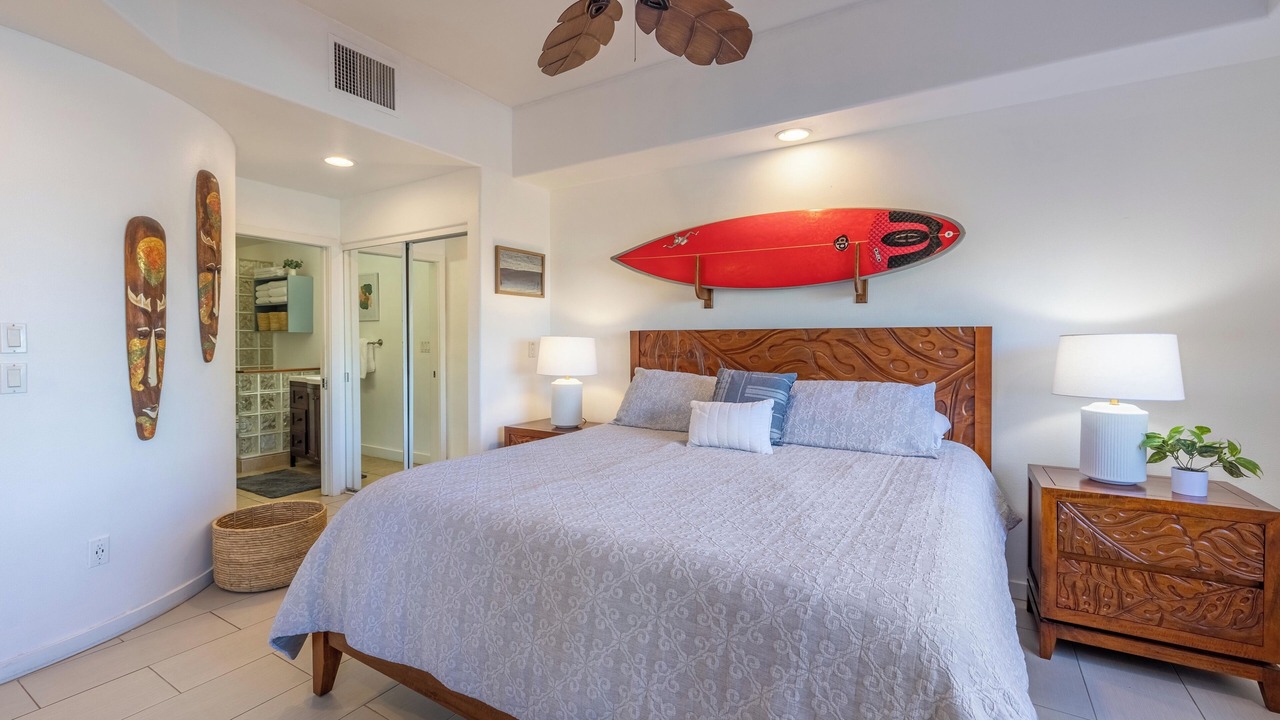 Photo of Bedroom in Kahaluu Bay