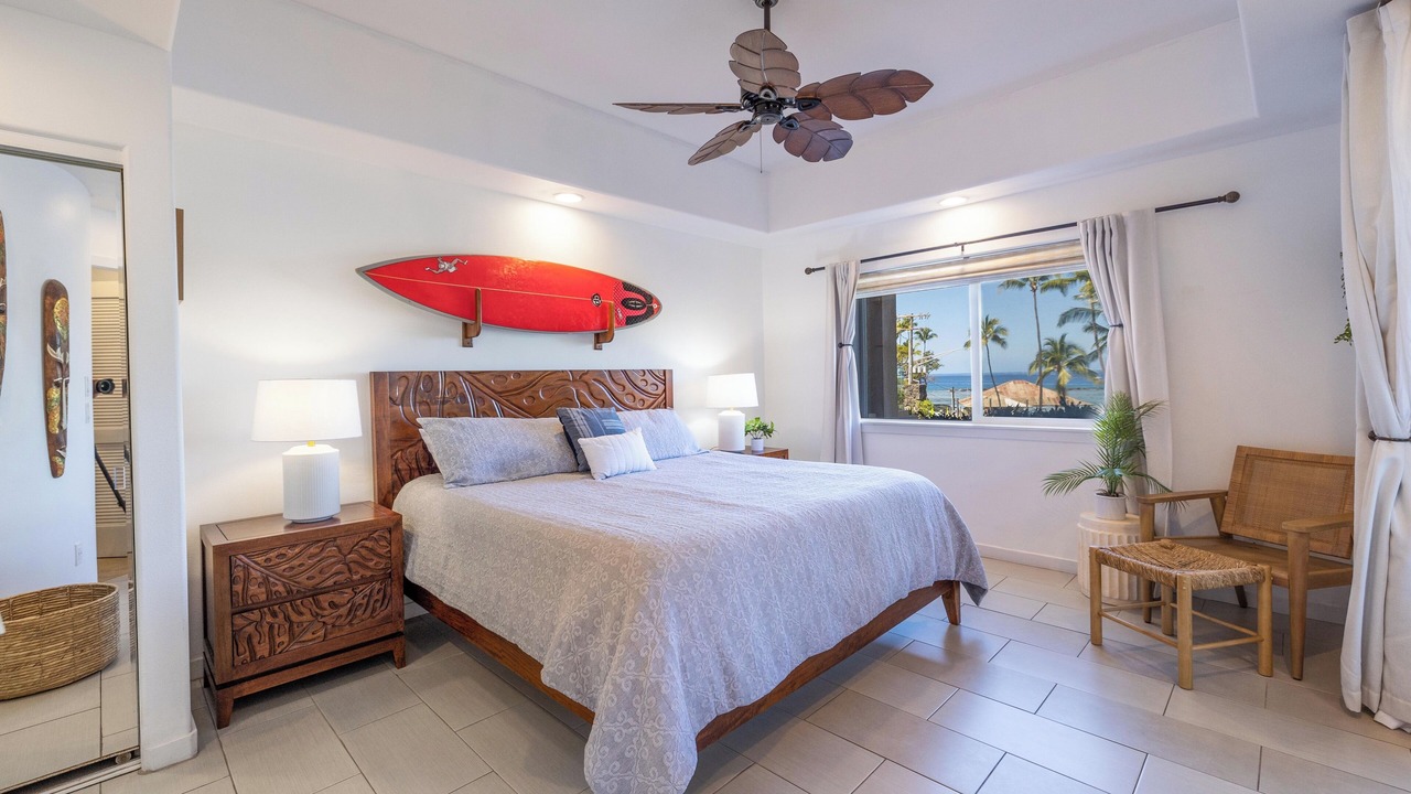 Photo of Bedroom in Kahaluu Bay