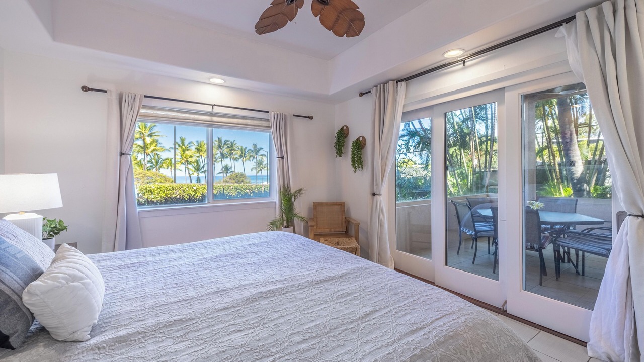Photo of Bedroom in Kahaluu Bay
