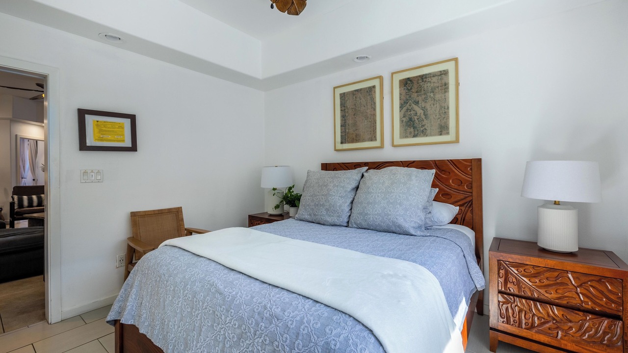 Photo of Bedroom in Kahaluu Bay