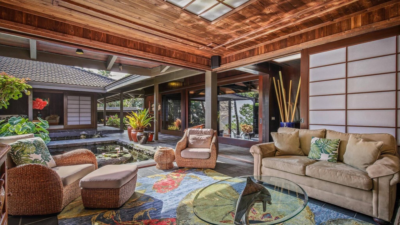 Photo of Bedroom in Kahaluu-Keauhou