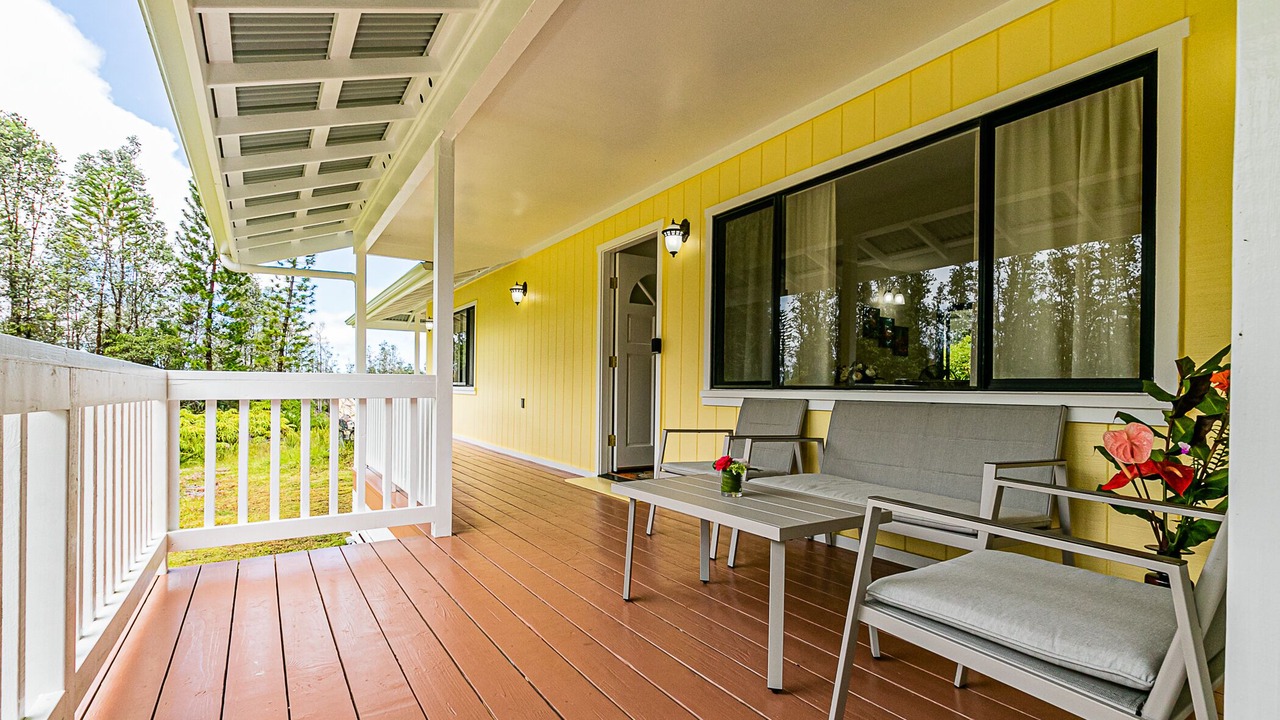 Photo of Patio Balcony in Fern Acres