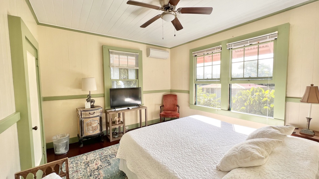 Photo of Bedroom in Hilo