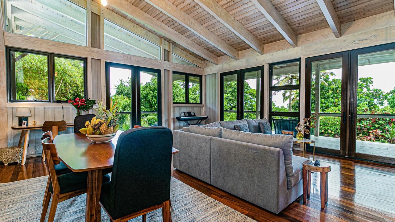 Photo of Livingroom in Kehena Beach Estates