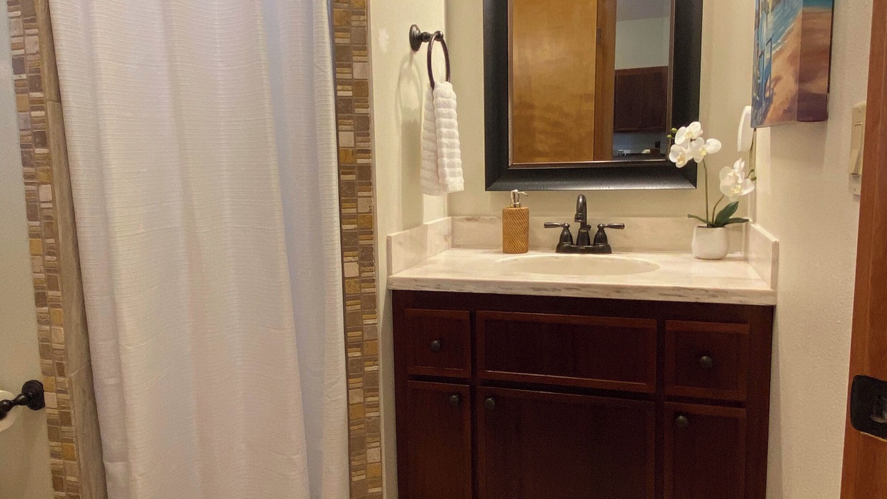 Photo of Bathroom in Orchidlands Estates