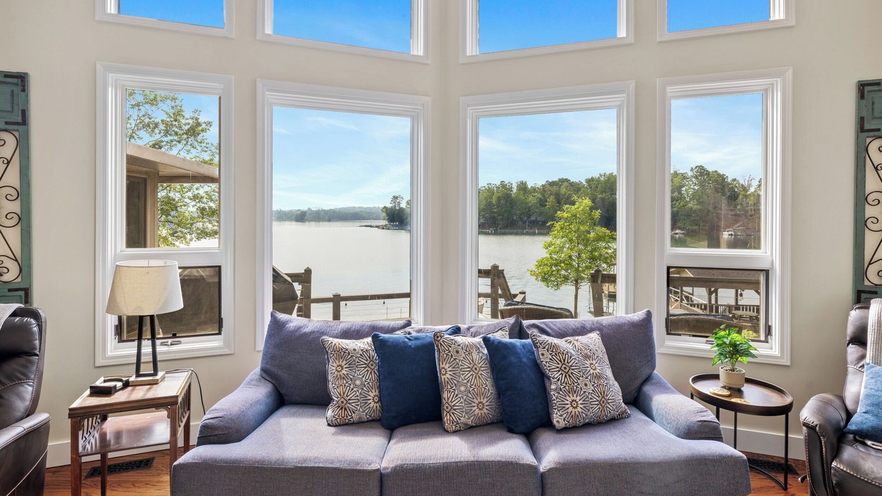 Photo of Livingroom in Seneca