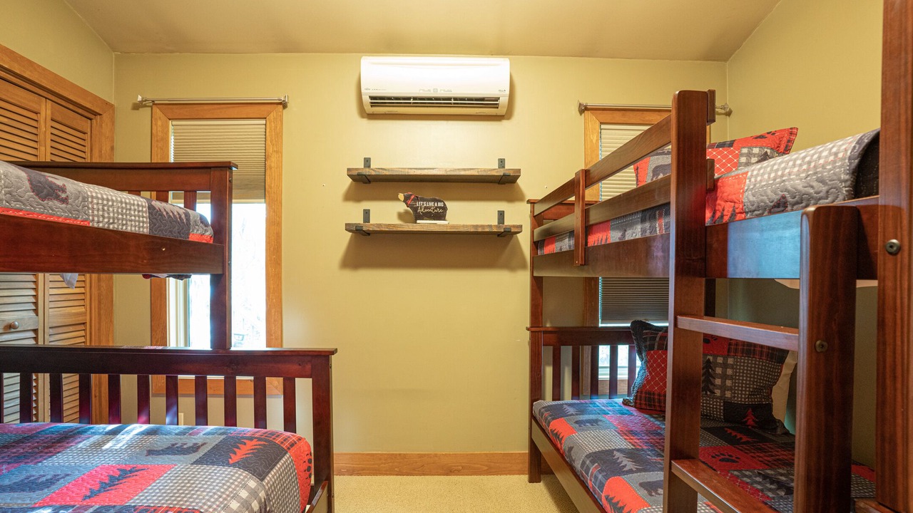 Photo of Bedroom in Mill Ridge