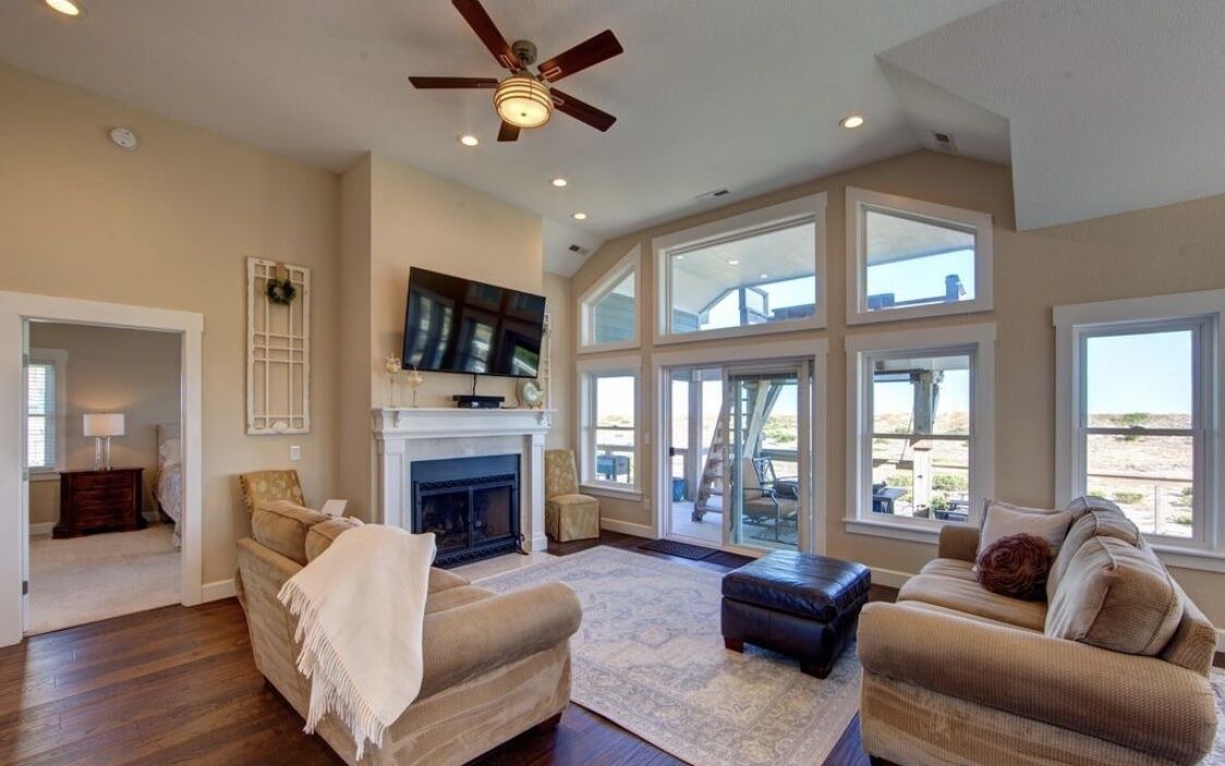 Photo of Livingroom in Farrow Shores