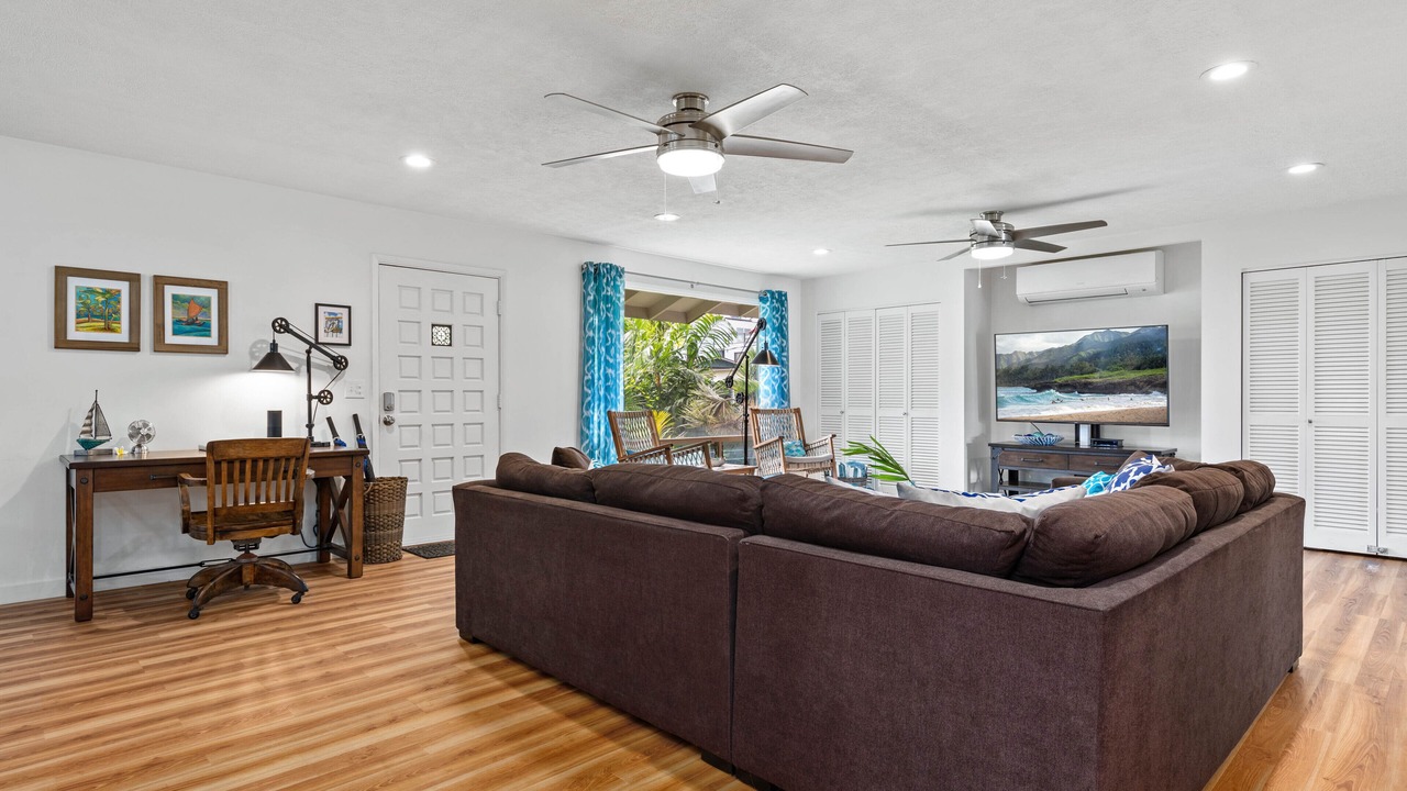 Photo of Bedroom in Waialua