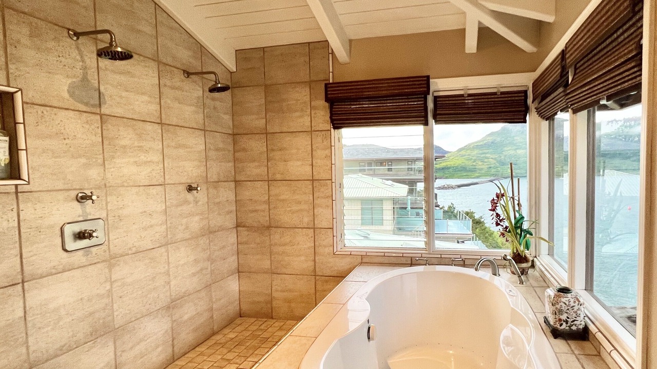 Photo of Bathroom in Lihue