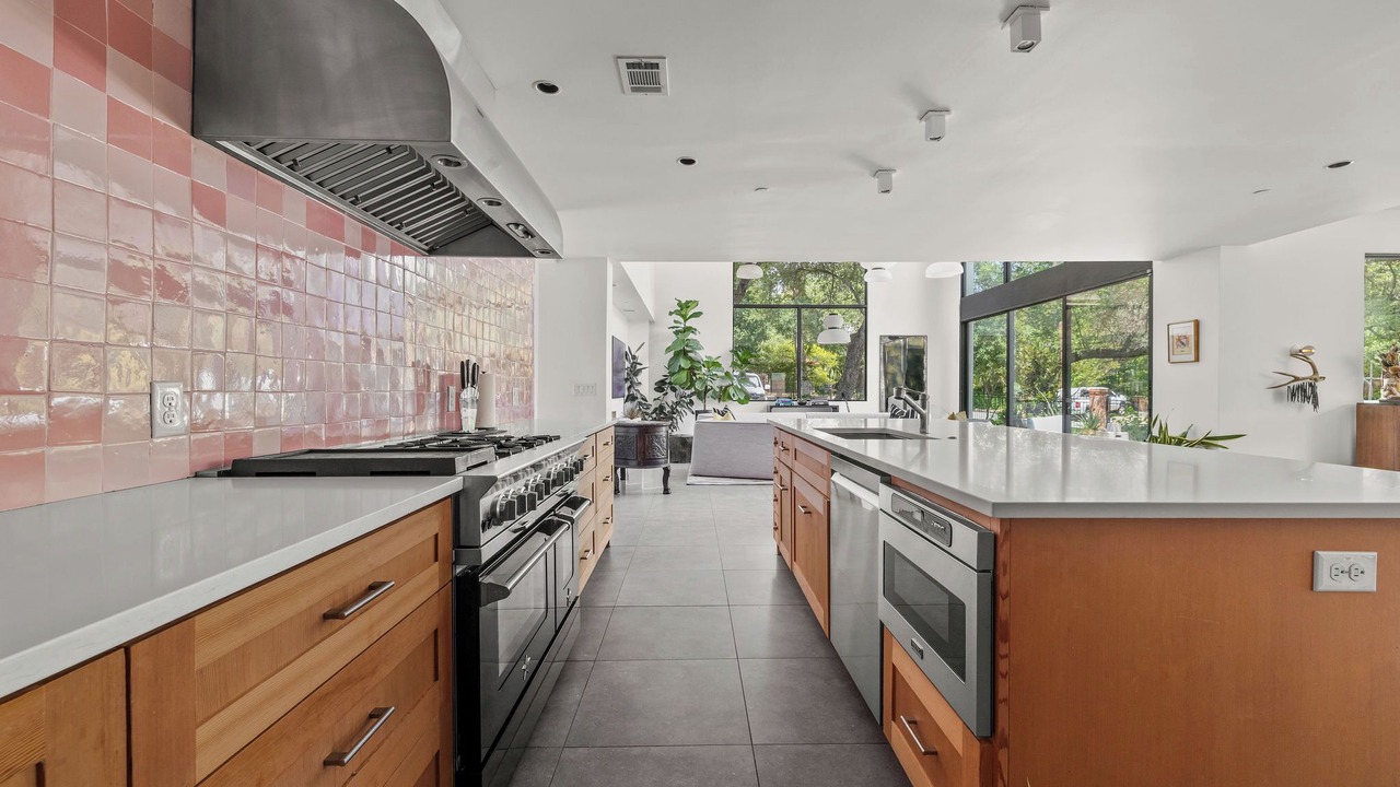 Photo of Kitchen in Old Enfield