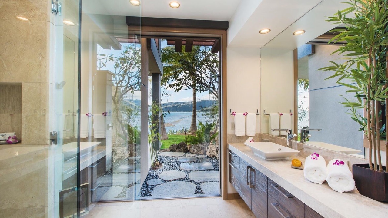 Photo of Bathroom in Hawaii Kai