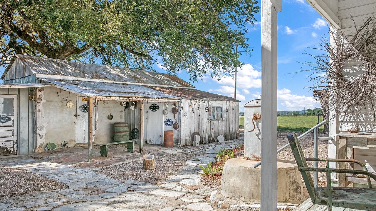 Photo of Outdoor in Stonewall