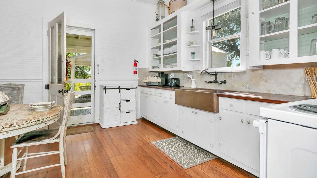 Photo of Kitchen in Stonewall