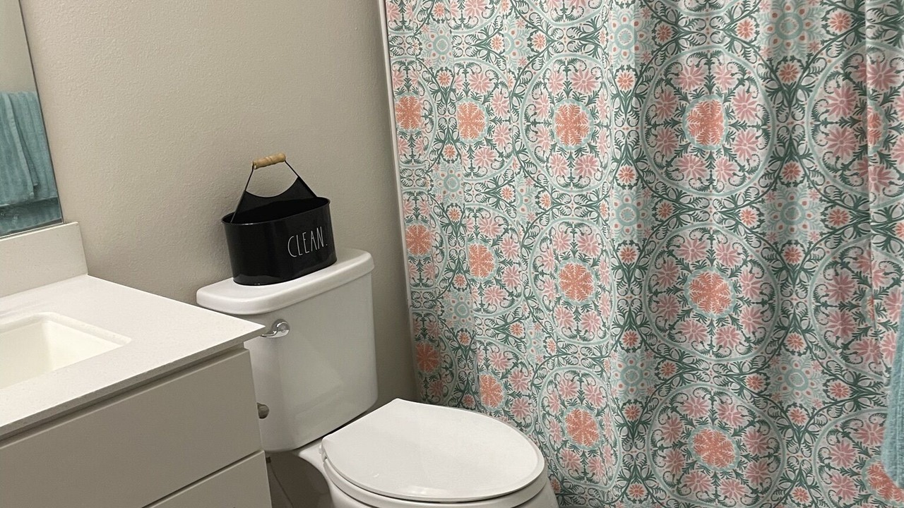 Photo of Bathroom in Ewa