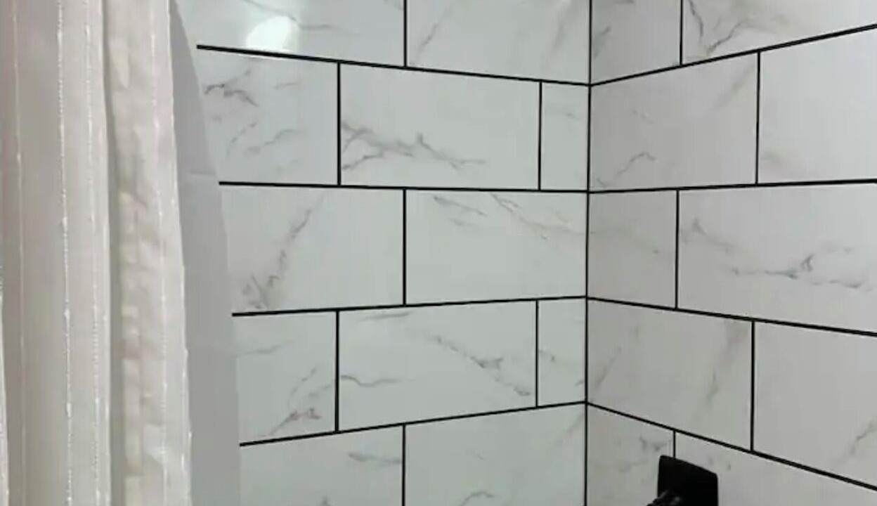 Photo of Bathroom in McCully - Moiliili