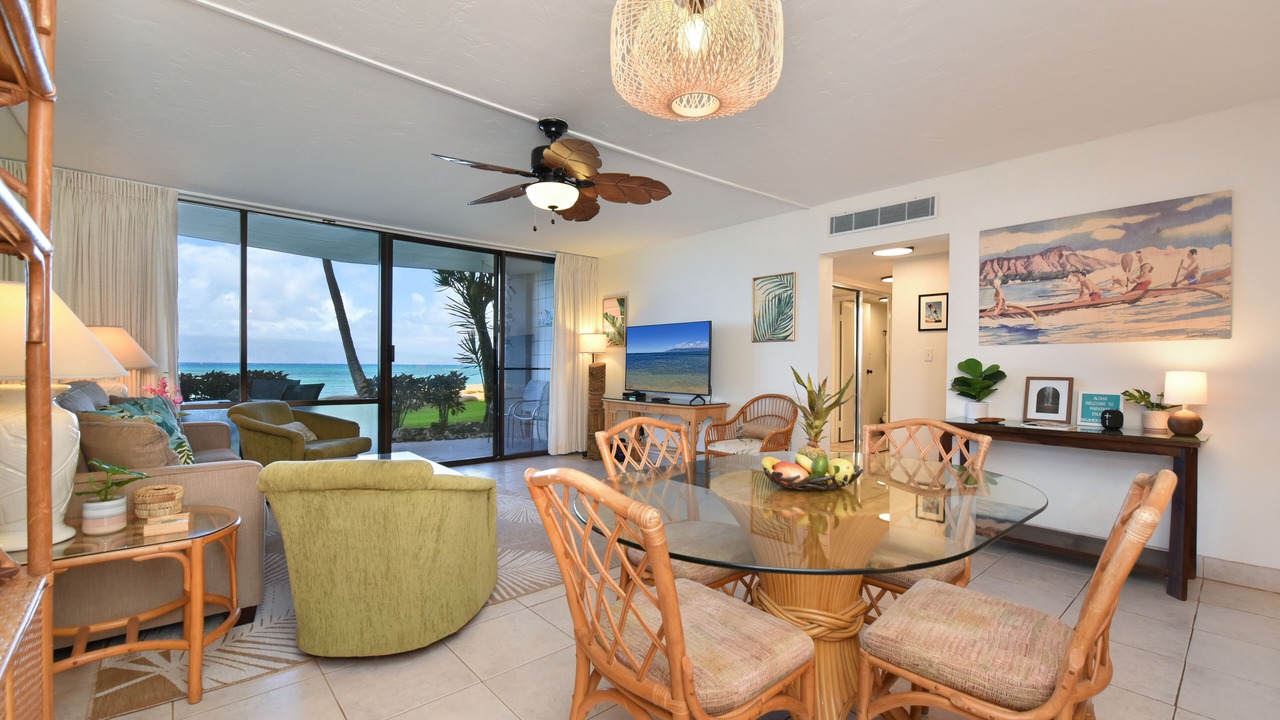 Photo of Livingroom in Kahana