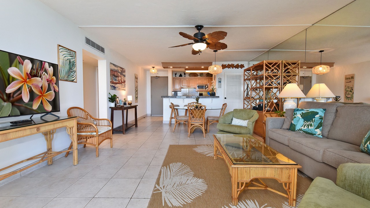 Photo of Livingroom in Kahana