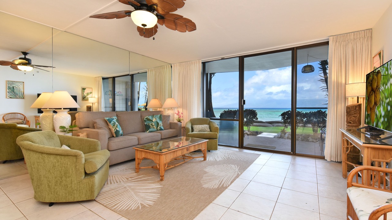 Photo of Livingroom in Kahana