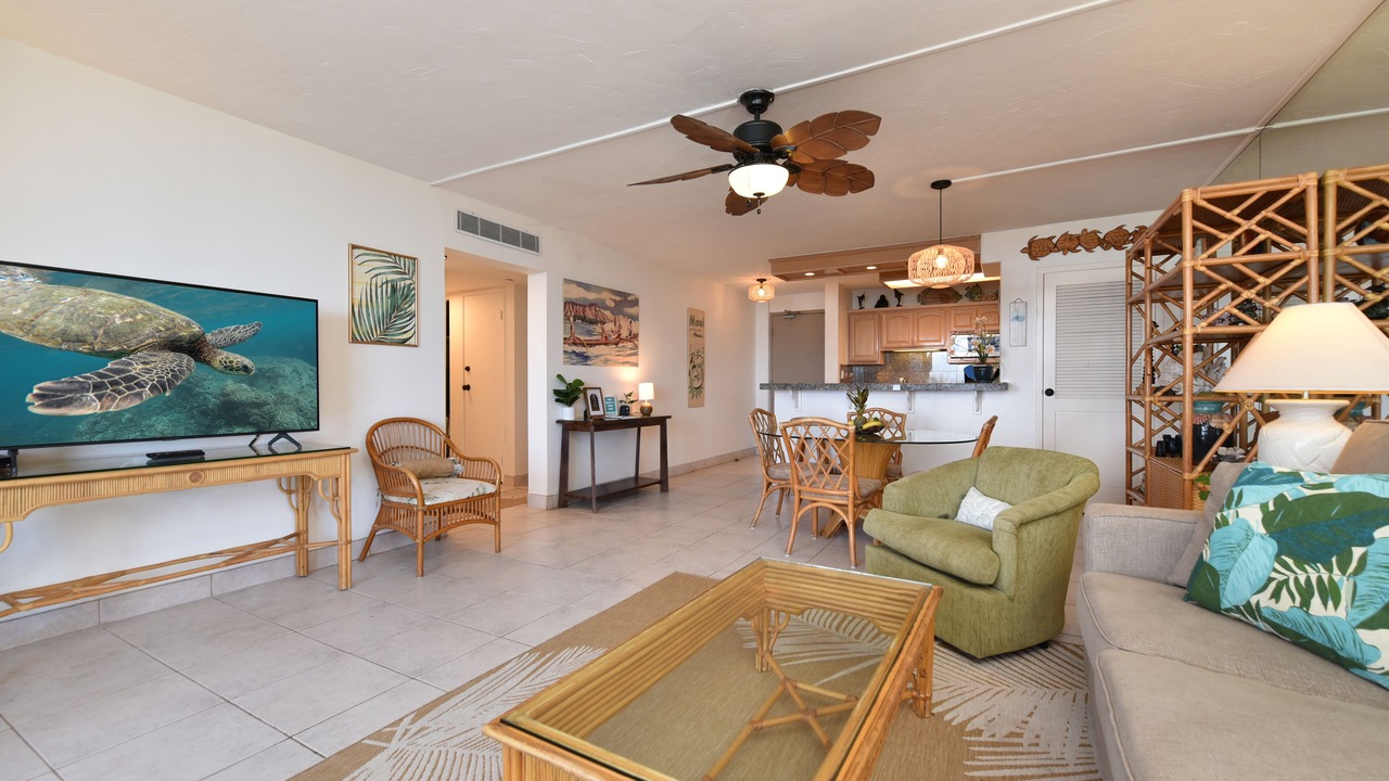 Photo of Livingroom in Kahana