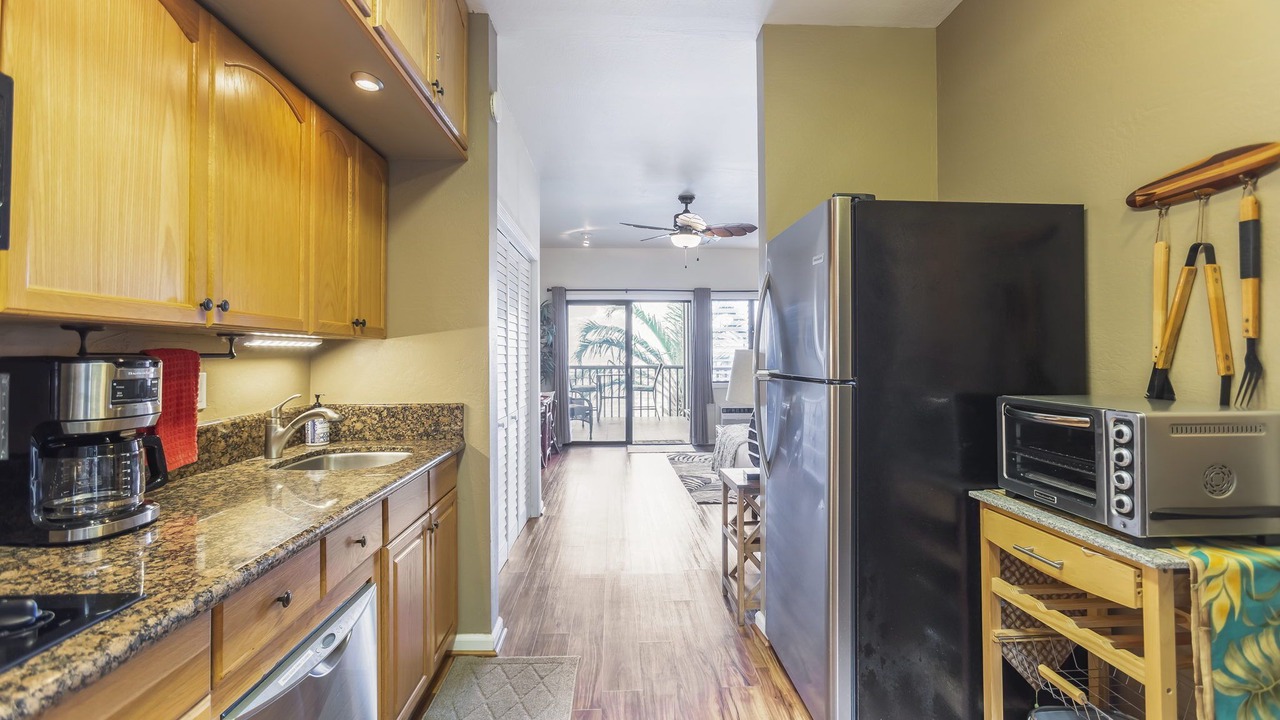 Photo of Kitchen in Kahana