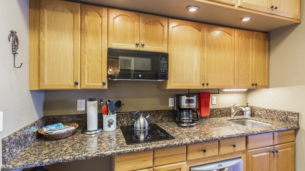 Photo of Kitchen in Kahana