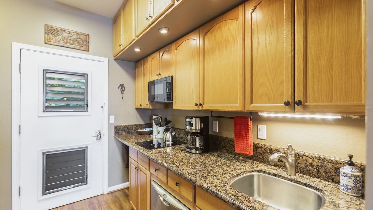 Photo of Kitchen in Kahana
