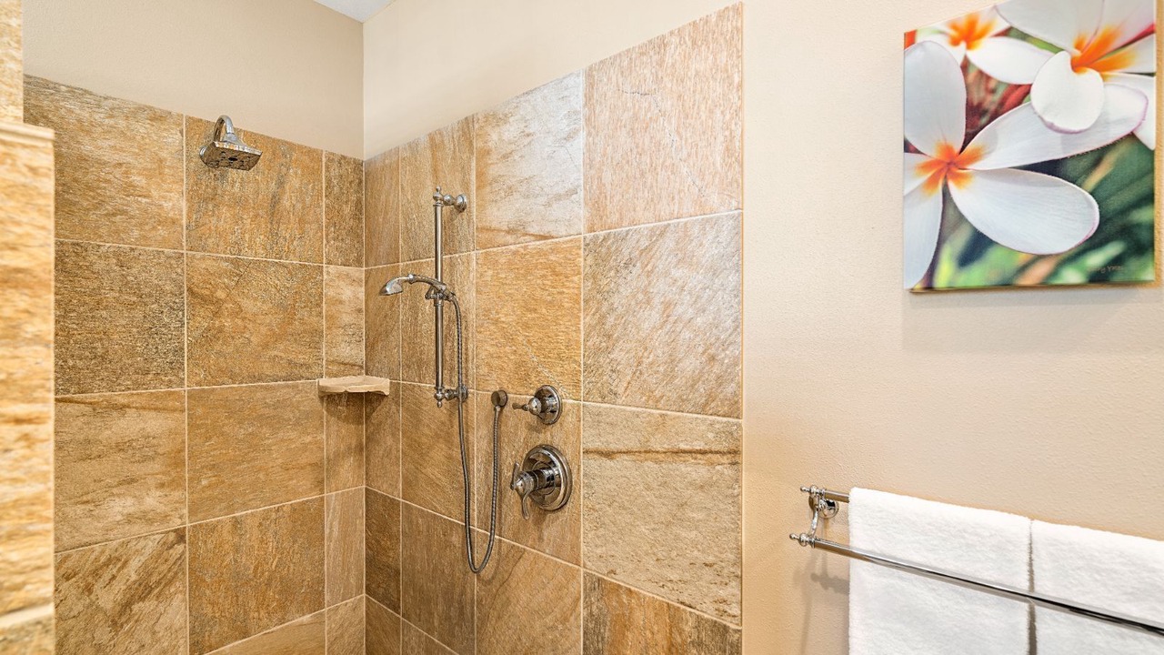 Photo of Bathroom in Keauhou