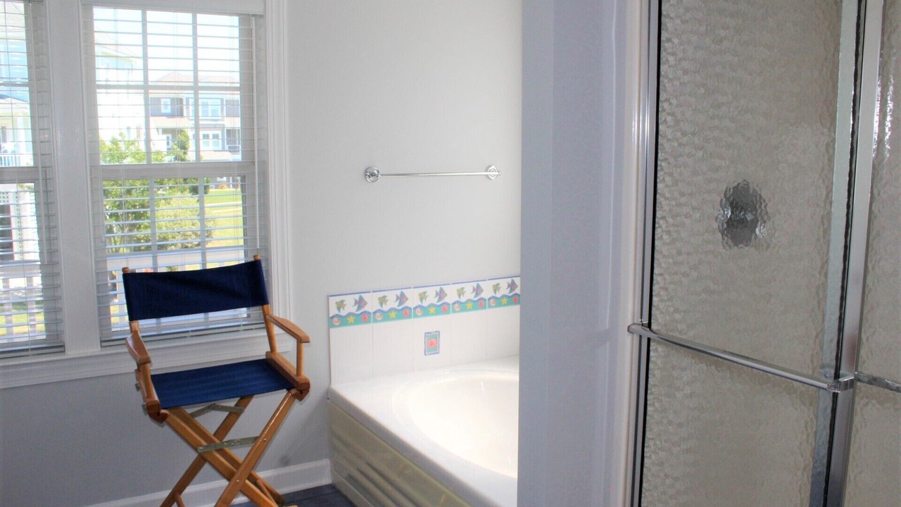 Photo of Bathroom in Manteo