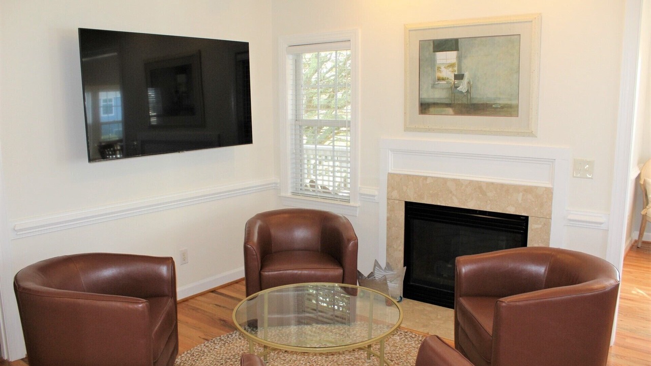 Photo of Livingroom in Manteo