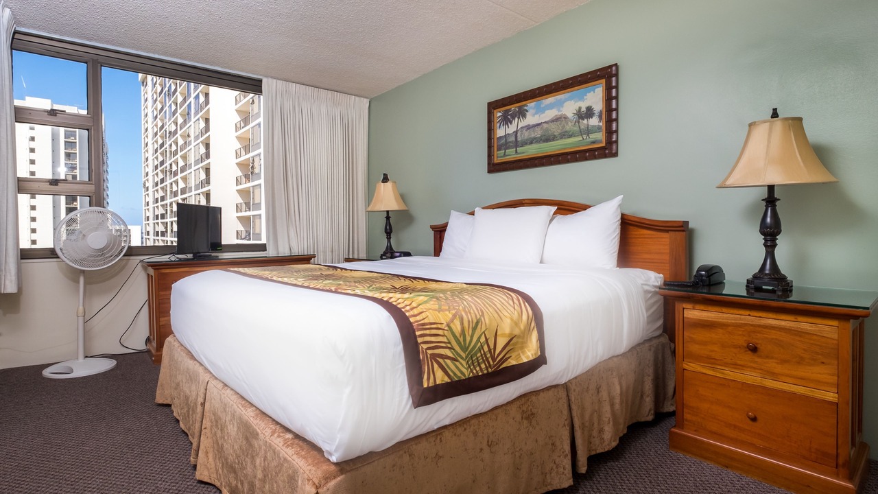 Photo of Bedroom in Waikiki
