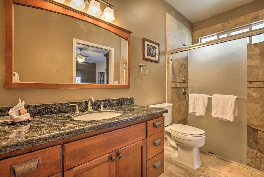 Photo of Bathroom in Kona Palisades