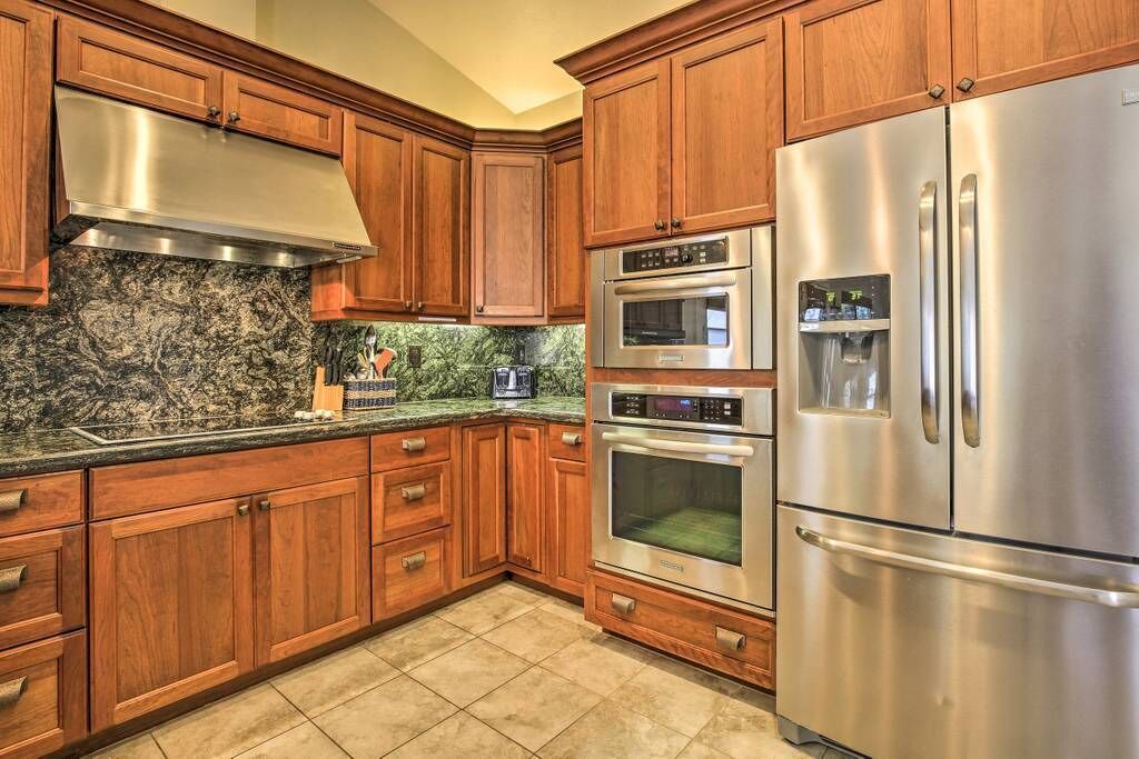 Photo of Kitchen in Kona Palisades