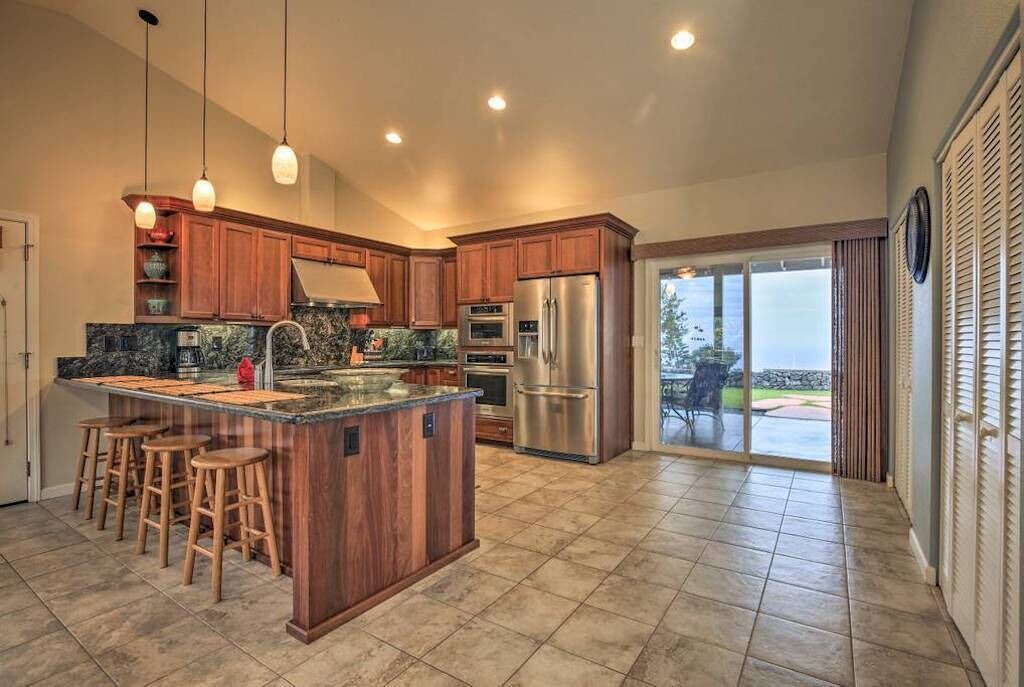 Photo of Kitchen in Kona Palisades