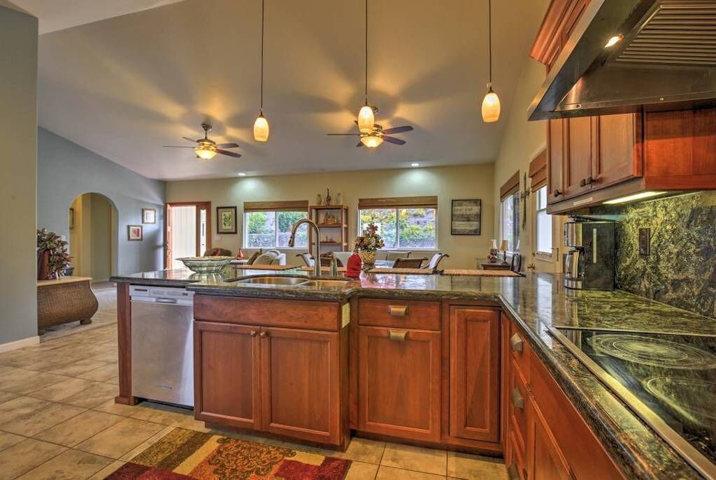 Photo of Kitchen in Kona Palisades