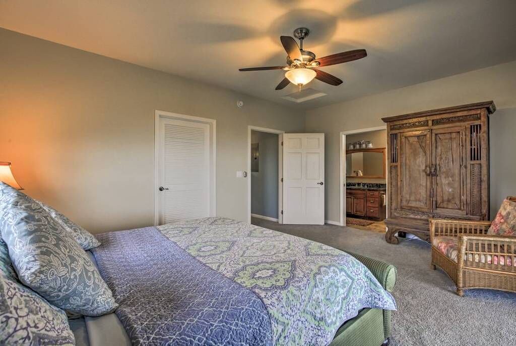 Photo of Bedroom in Kona Palisades
