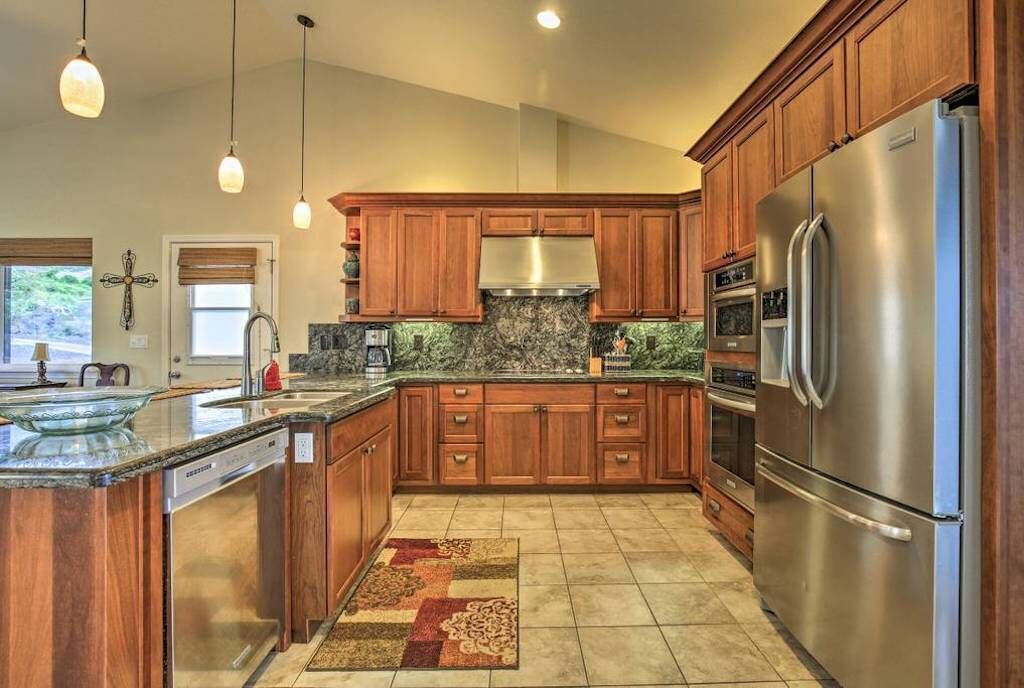 Photo of Kitchen in Kona Palisades