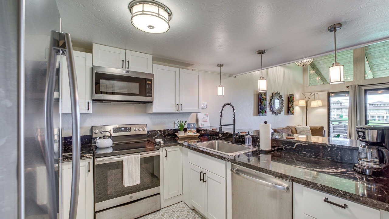 Photo of Kitchen in Waikoloa