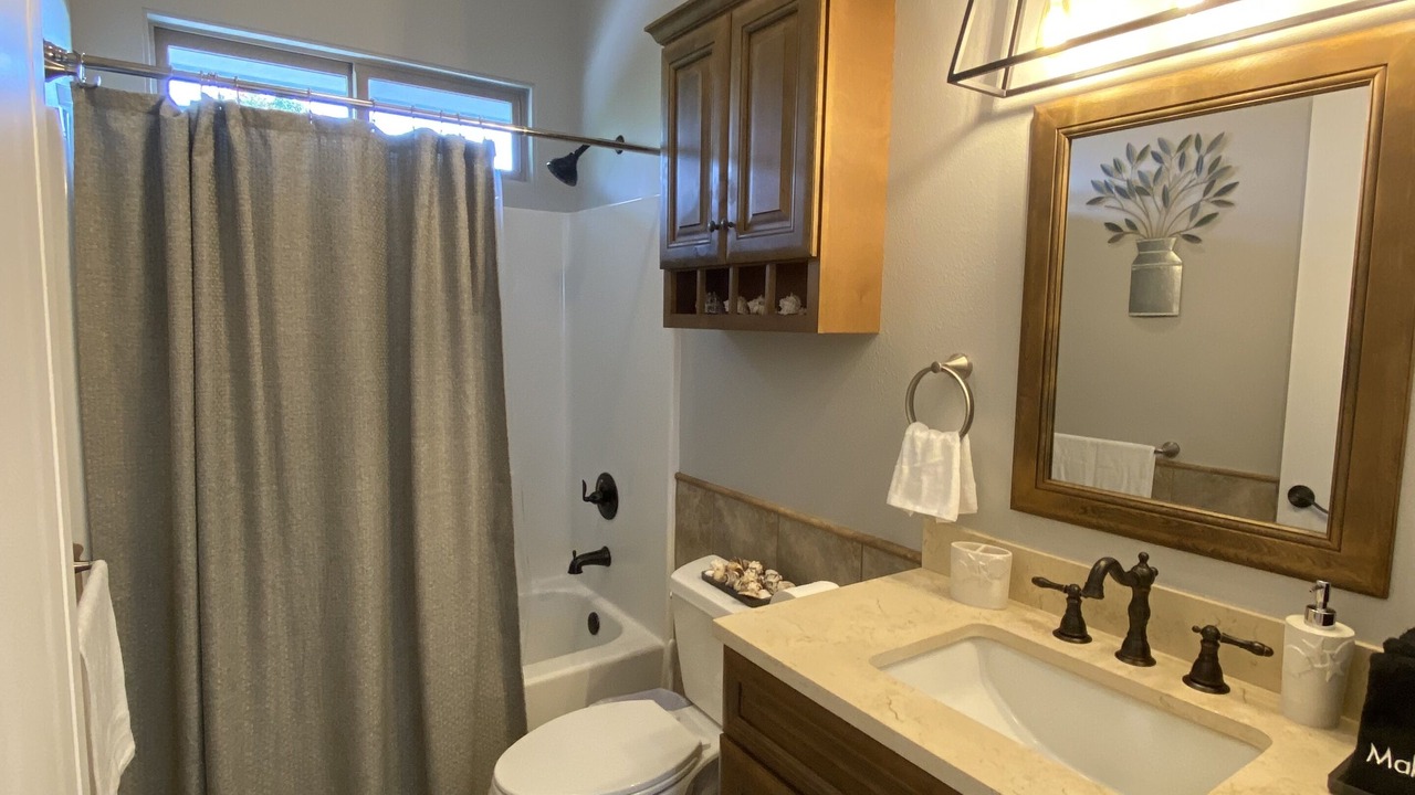 Photo of Bathroom in Honaunau-Napoopoo