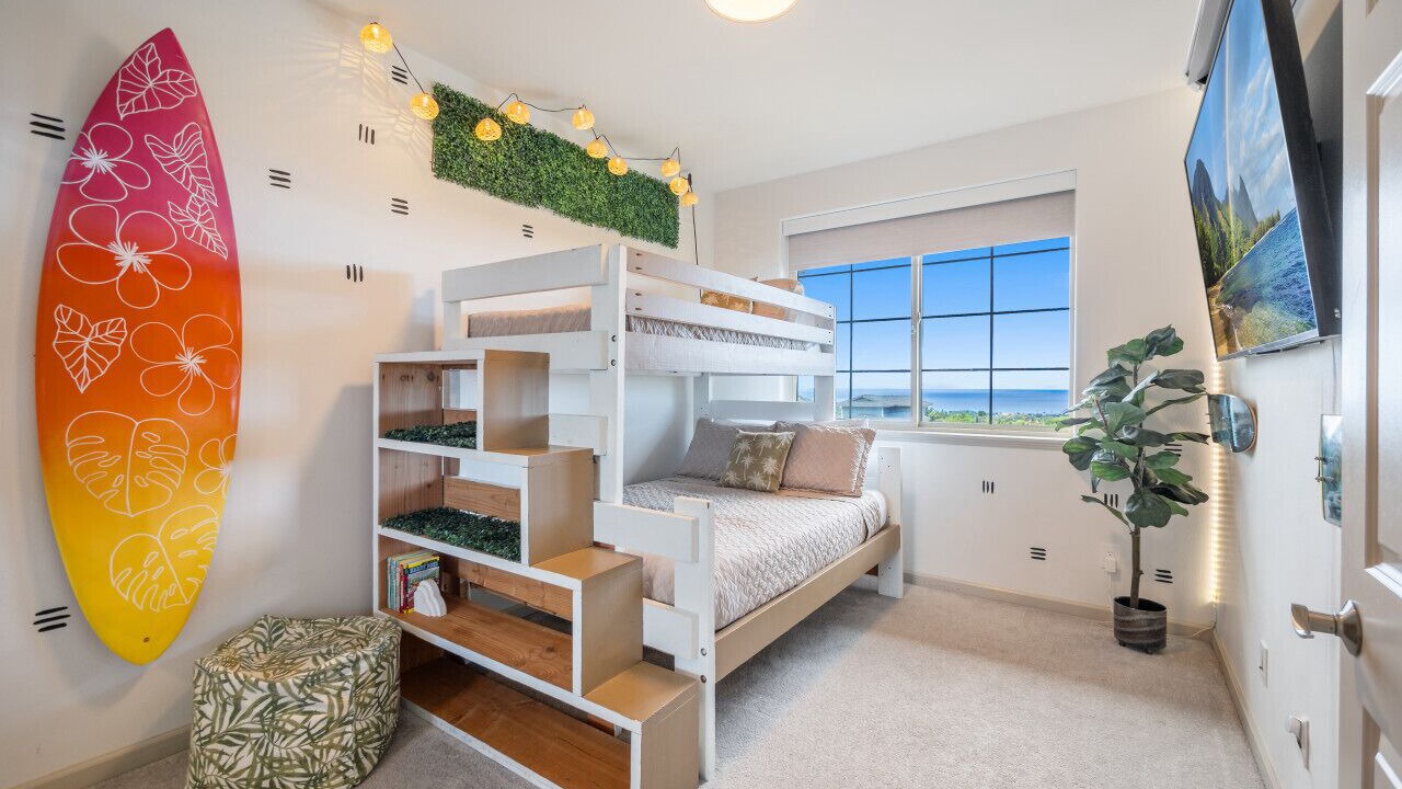 Photo of Bedroom in Makaha Valley