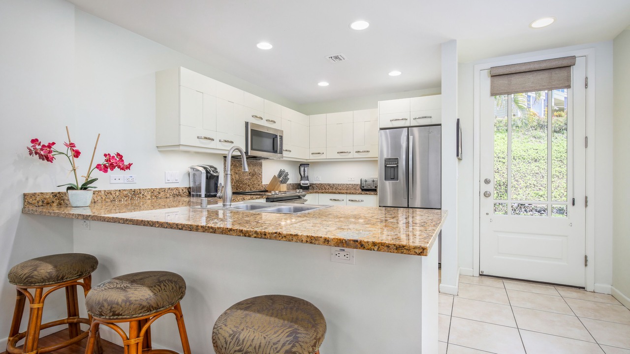 Photo of Kitchen in Kahaluu Bay