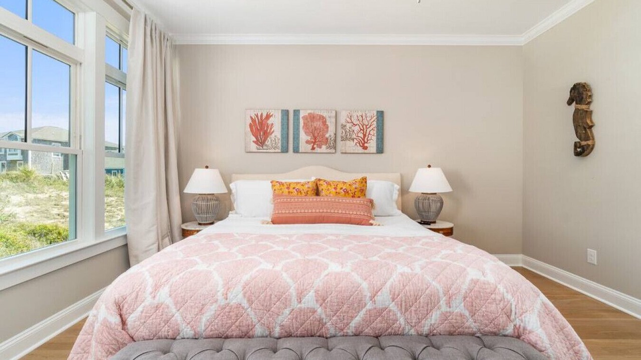 Photo of Bedroom in Atlantic Beach