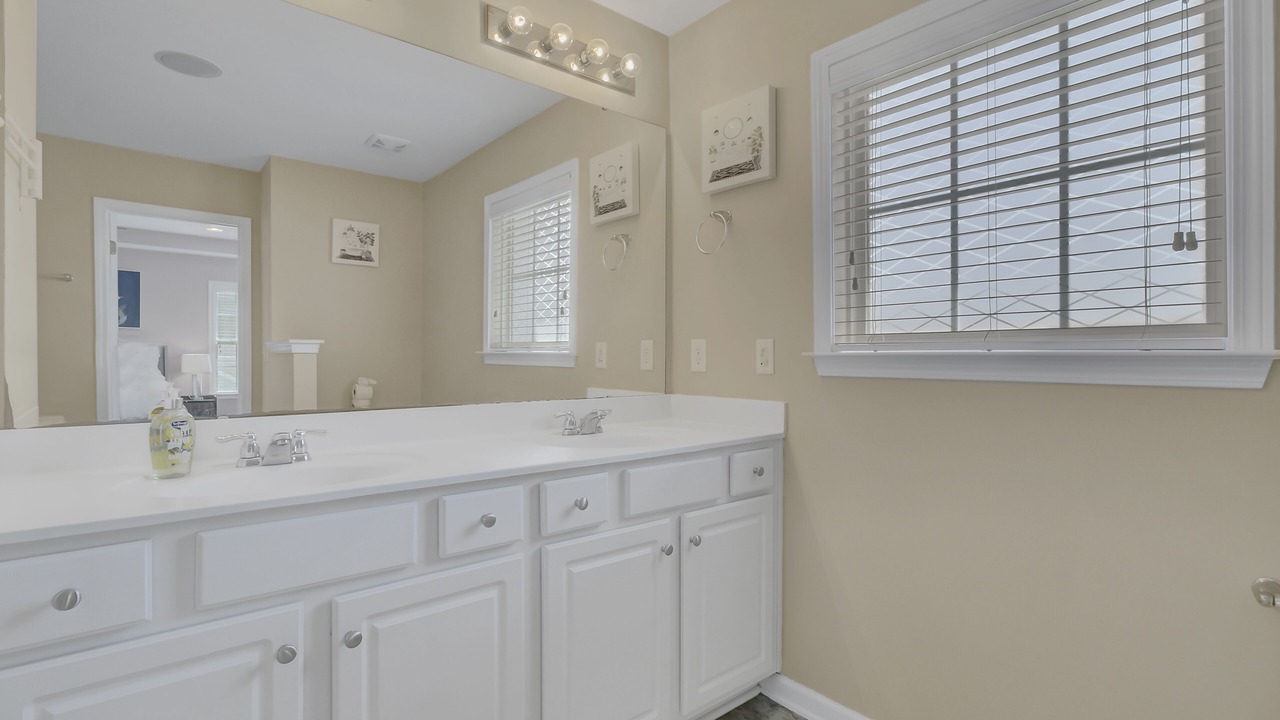 Photo of Bathroom in Summerville