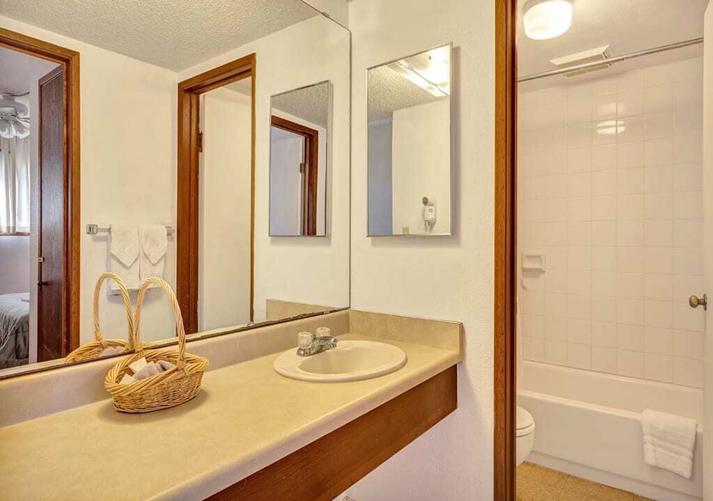 Photo of Bathroom in Kaunakakai