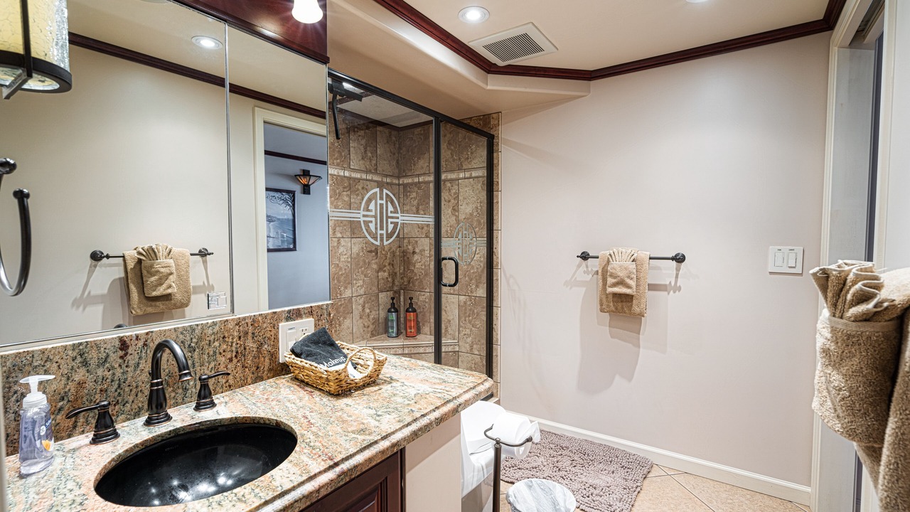 Photo of Bathroom in Maalaea