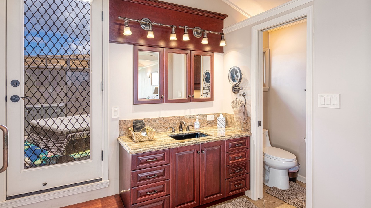 Photo of Bathroom in Maalaea