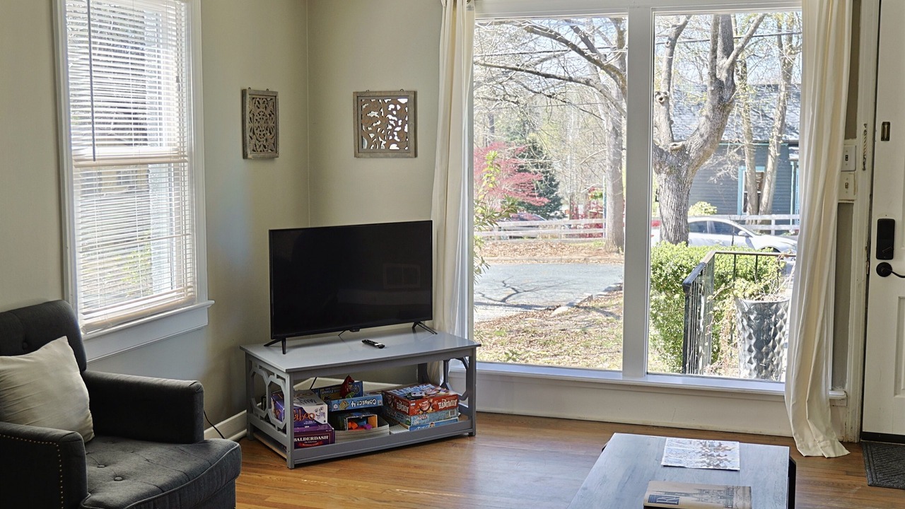 Photo of Bedroom in Forest Hills