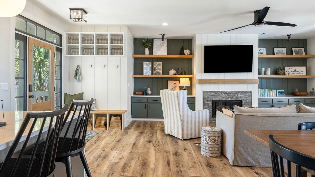 Photo of Livingroom in Melrose on the Beach
