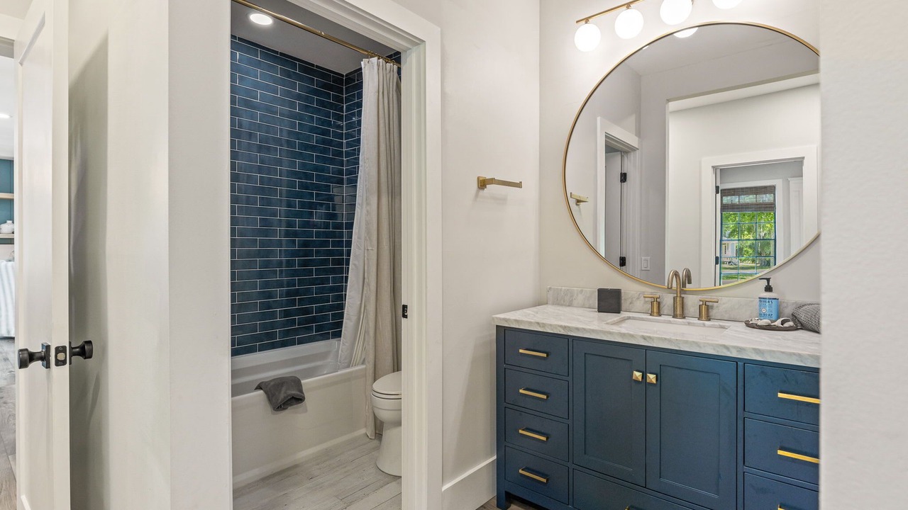 Photo of Bathroom in Melrose on the Beach