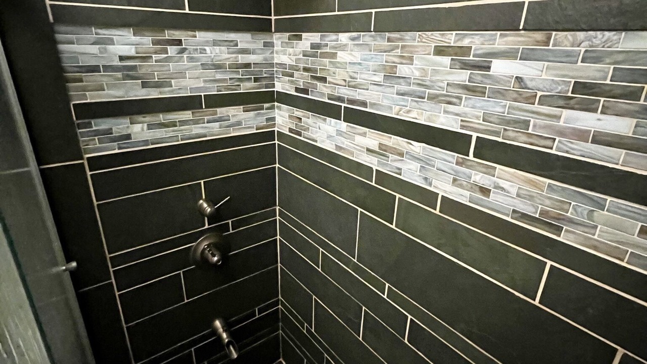 Photo of Bathroom in Maunaloa